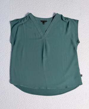 Banana Republic Women's V-Neck Pleated Shoulder Blouse Size M